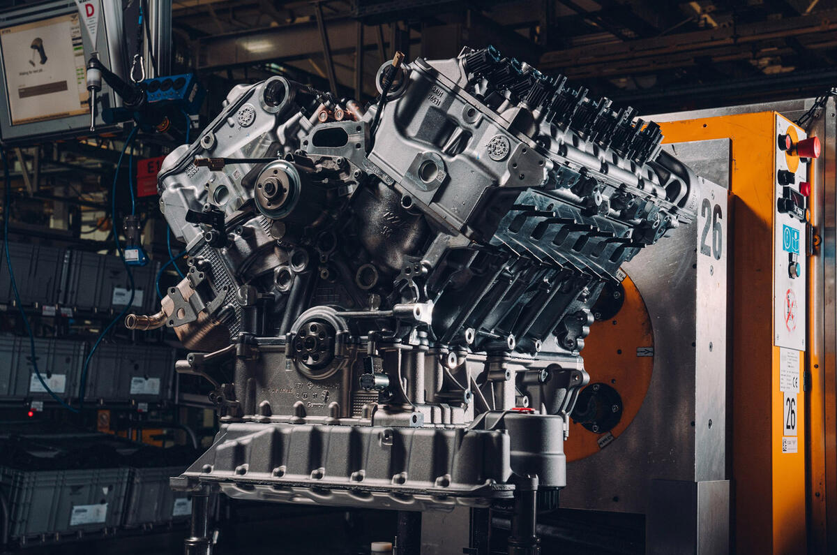W12 Engine   1.jpg