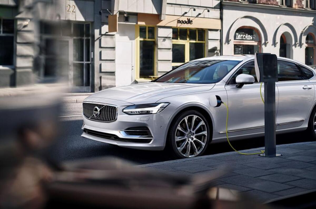 Volvo plug-in