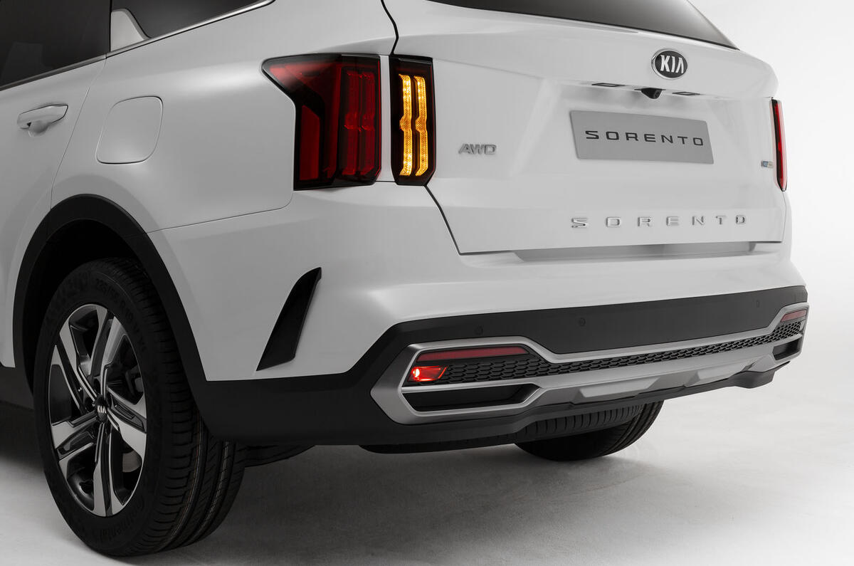 2020 Kia Sorento unveiling - rear bumper 2020 Kia Sorento unveiling - rear bumper