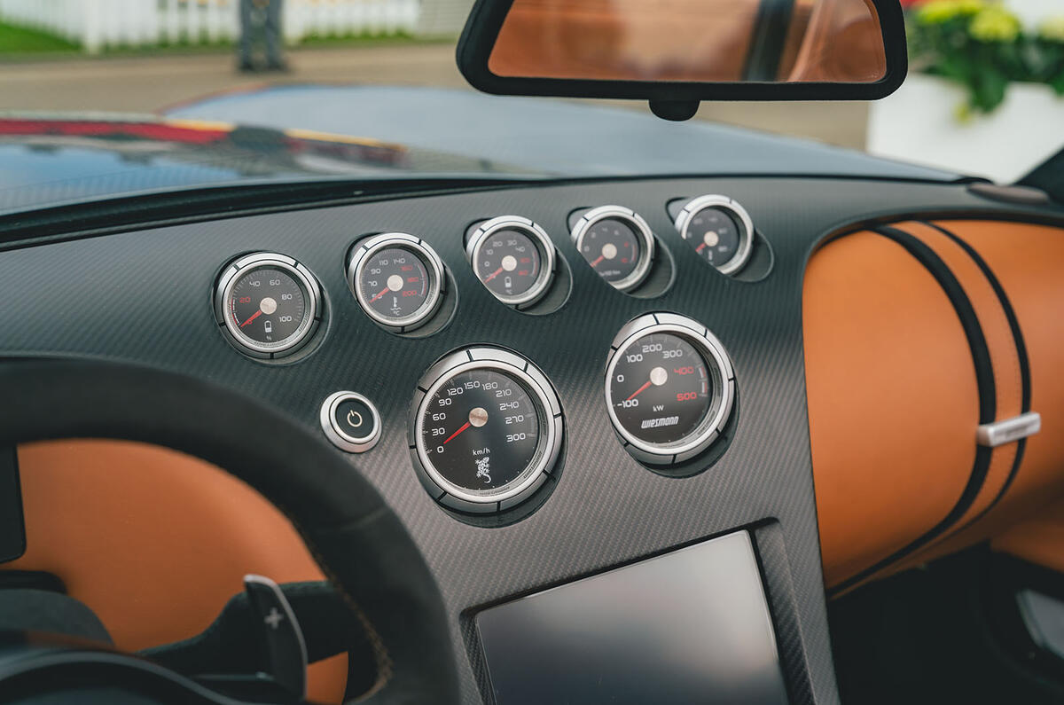 Wiesmann Project Thunderball dials