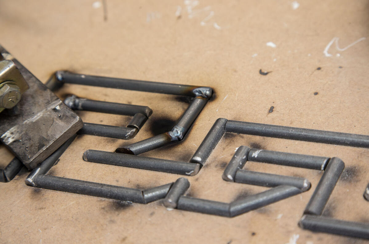 Benedict Radcliffe's wireframe sculptures - how they're made