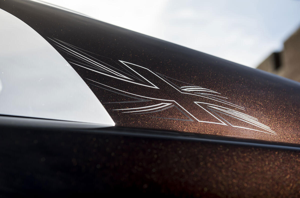 Bespoke Rolls-Royce Wraith models celebrate legendary British musicians