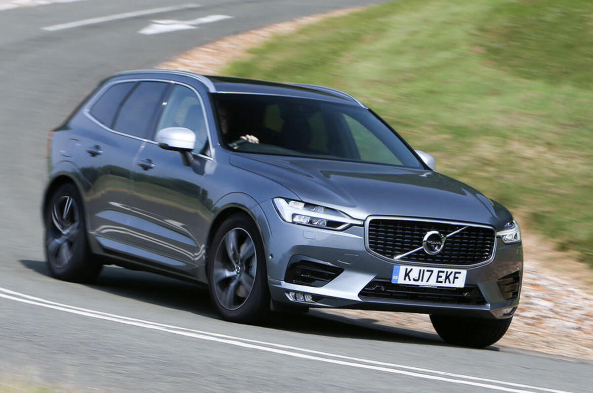 2017 Volvo XC60 - cornering front