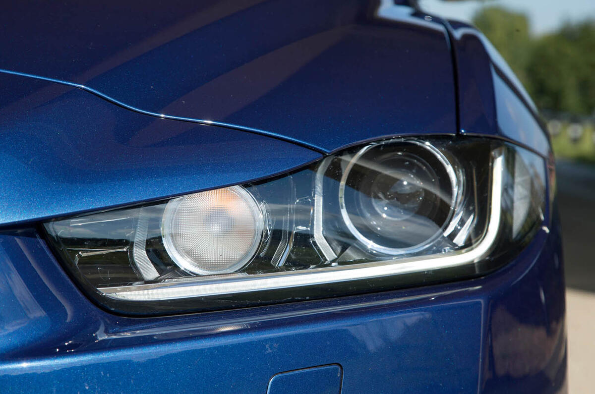 Jaguar XE