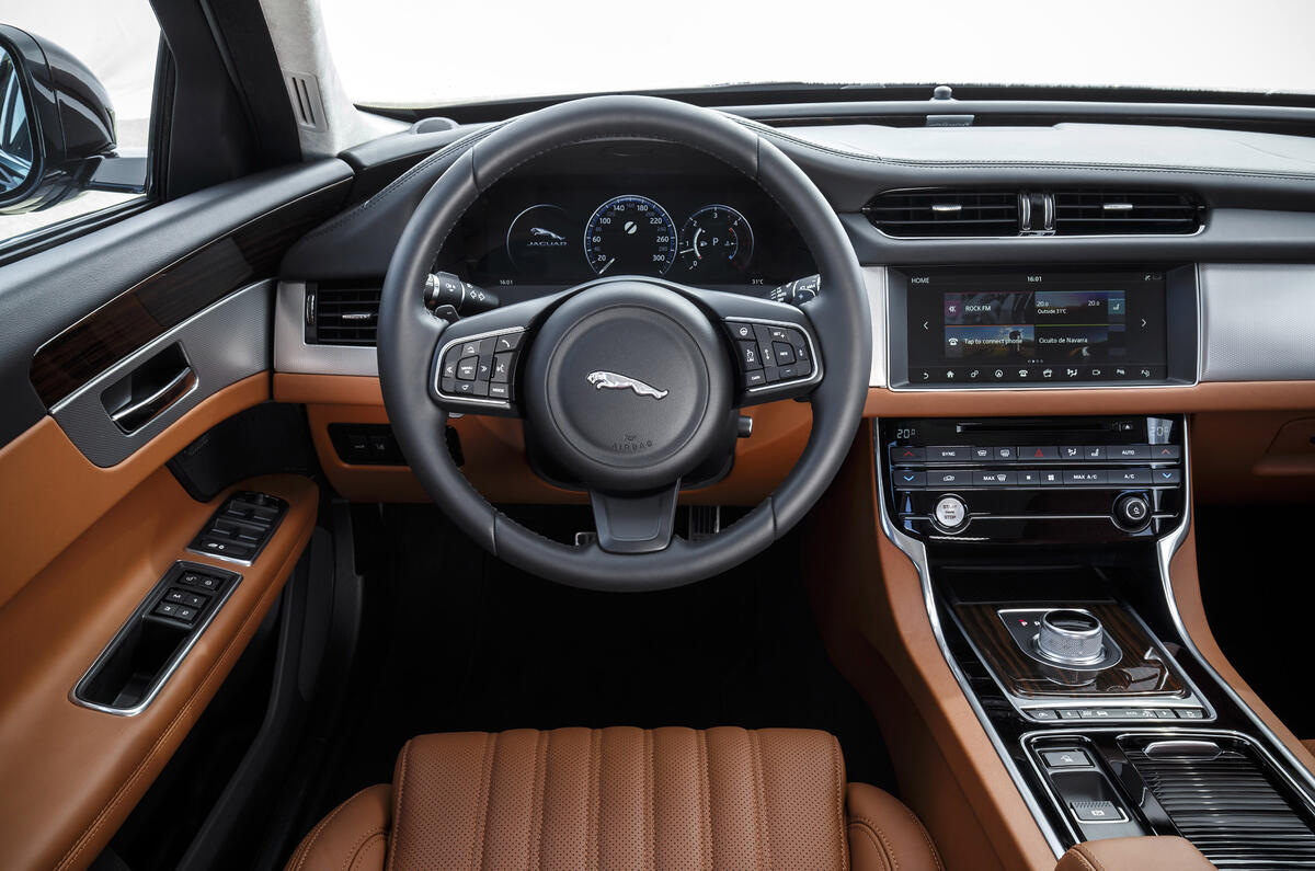 2015 Jaguar Xf 3 0 Tdv6 S Review Review Autocar