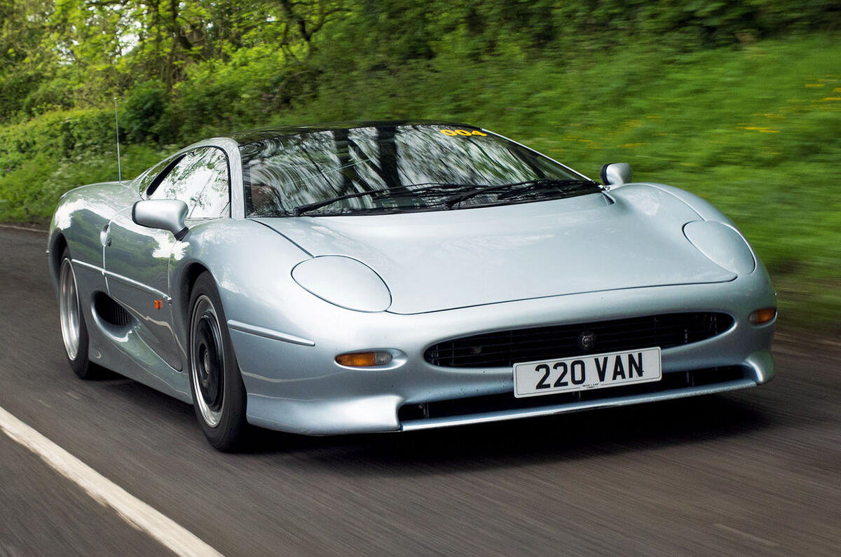 Jaguar XJ220 review
