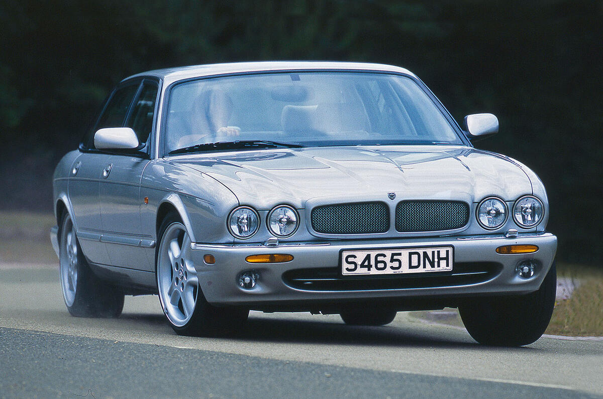 Jaguar XJR
