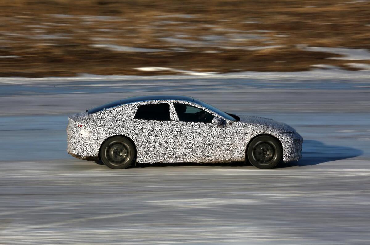 Xpeng E28 prototype - side