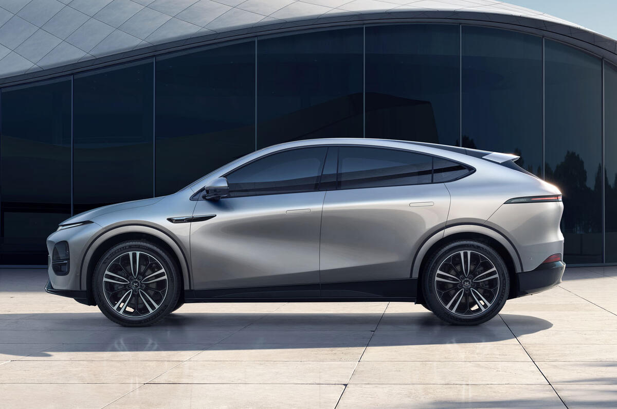 Xpeng G6 2024 side static Xpeng G6 2024 side static