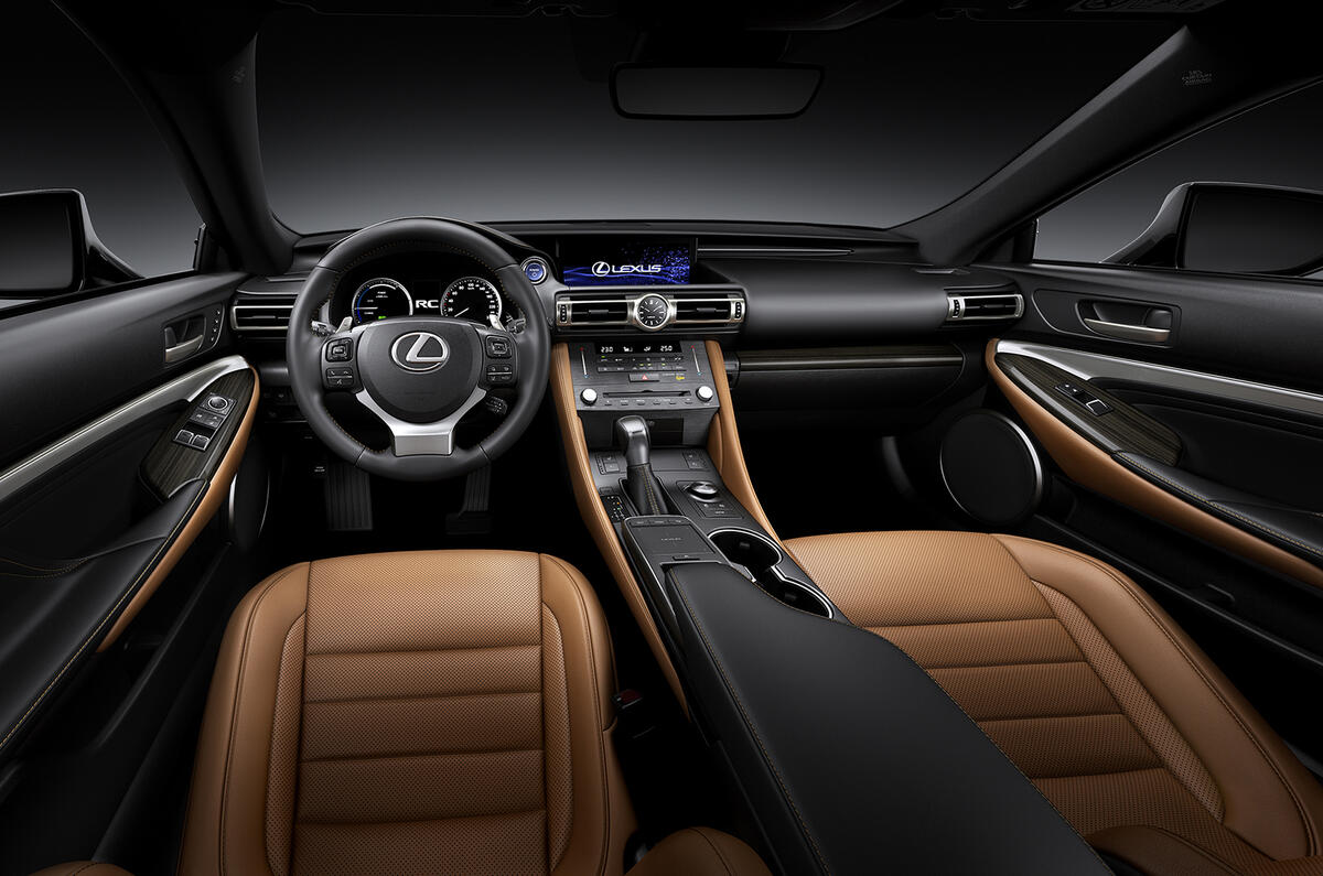 Facelifted Lexus RC to appear at Paris