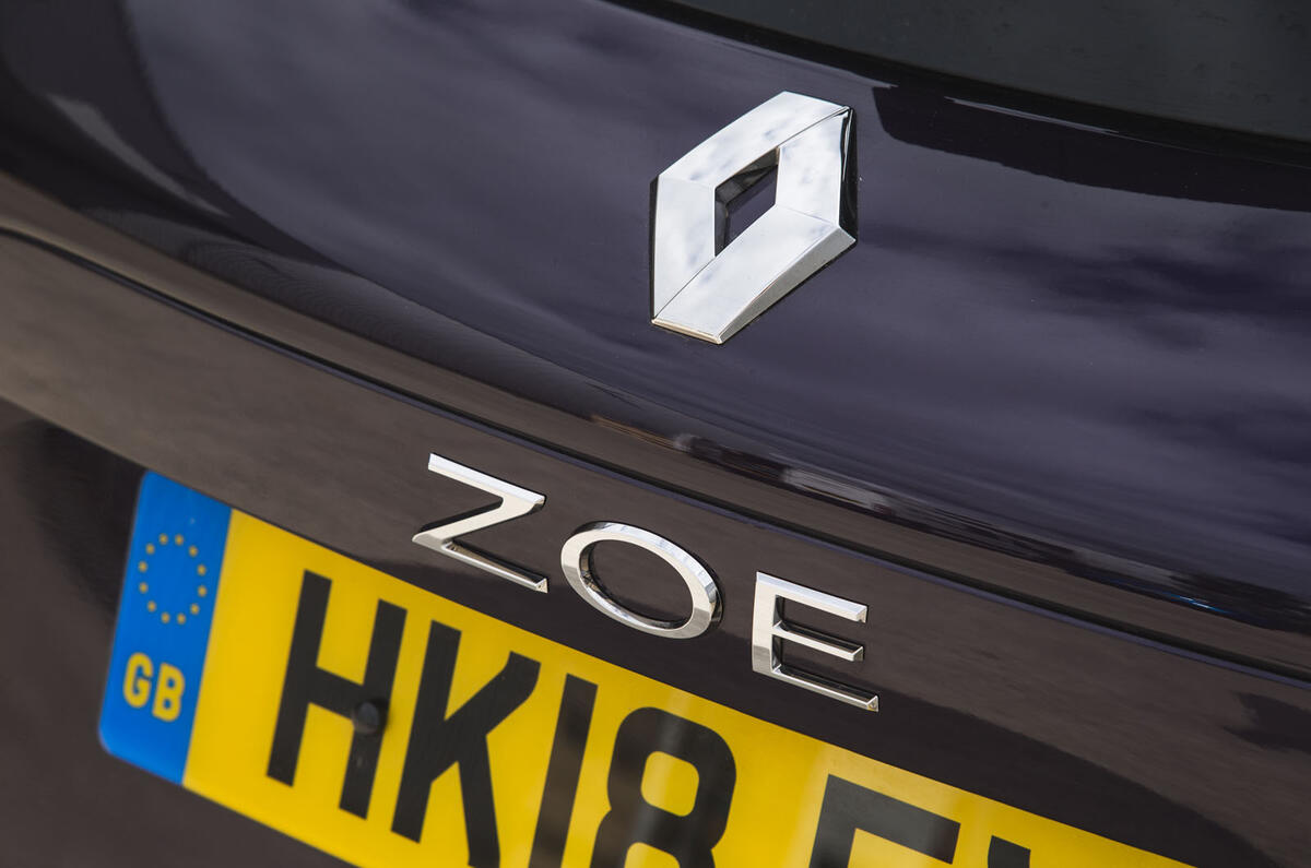 Renault Zoe badge