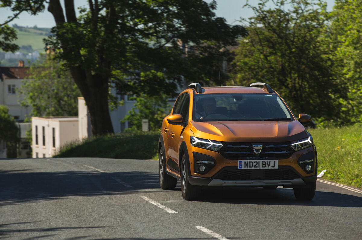 1 Dacia Sandero Stepway 2021 LT lead