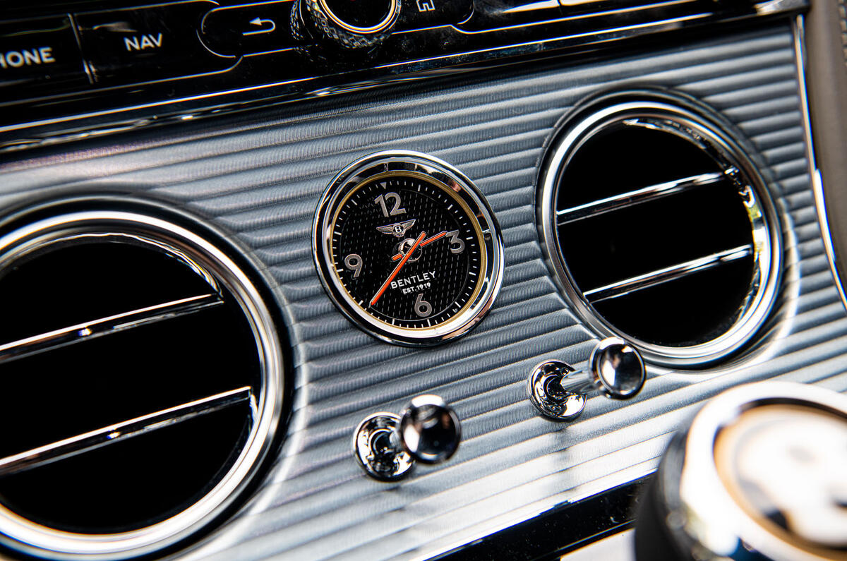 Bentley Continental GT 2019 long-term review - clock