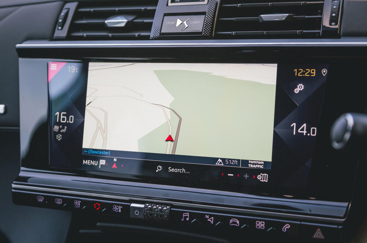 DS 7 Crossback 2019 long-term review - navigation