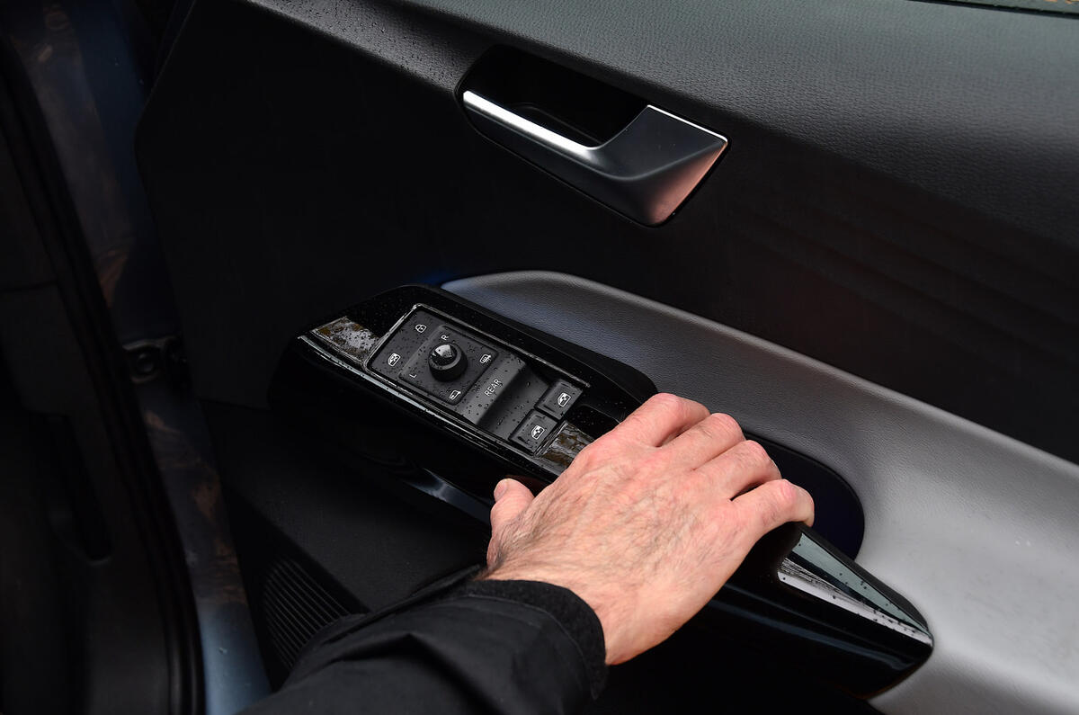 12 Volkswagen ID 3 2021 long term review door handles 12 Volkswagen ID 3 2021 long term review door handles