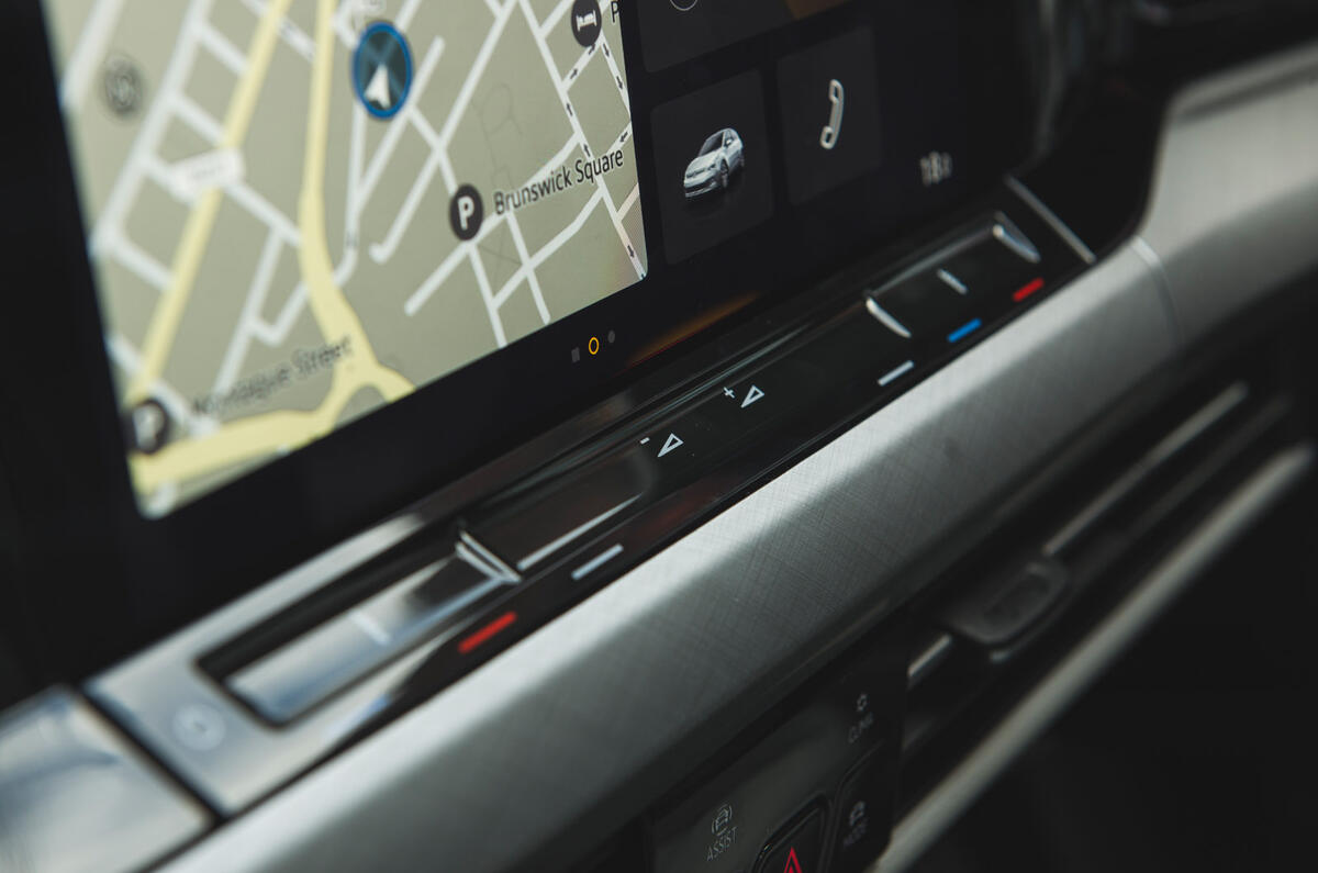 14 Volkswagen Golf 2021 long term review climate controls 14 Volkswagen Golf 2021 long term review climate controls