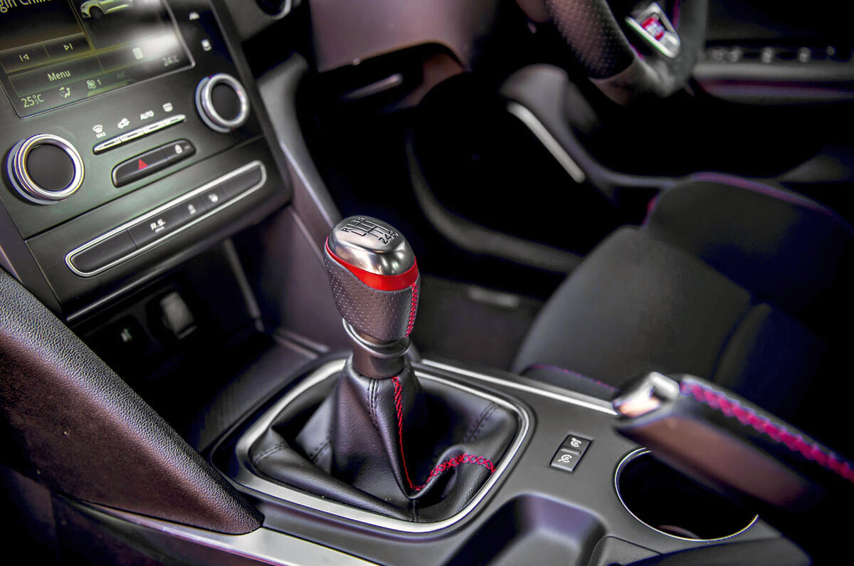 Renault Megane RS 280 2019 long-term review - centre console