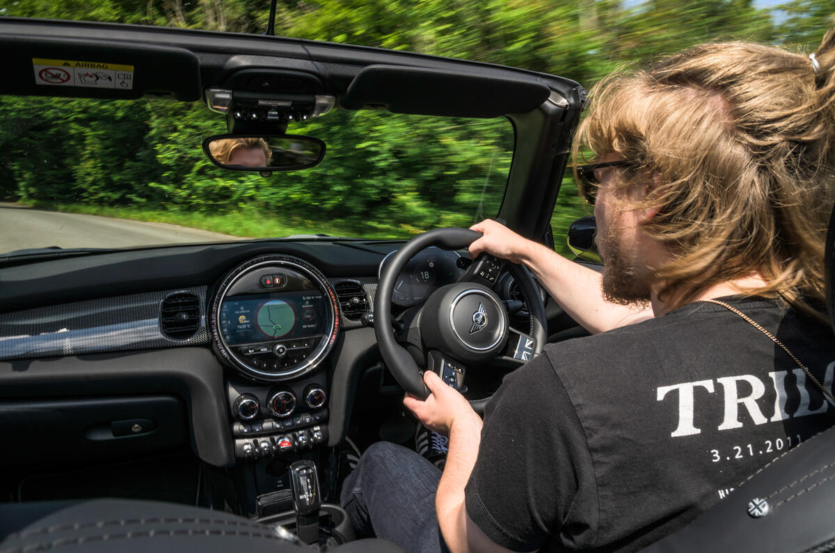 16 Mini Convertible 2021 long term KC driving 16 Mini Convertible 2021 long term KC driving