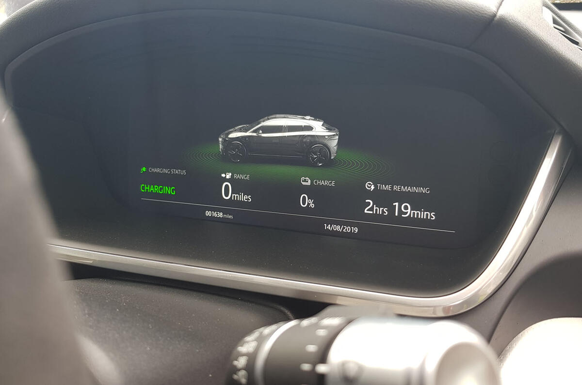Jaguar I-Pace 2019 long-term test review - charging indicator