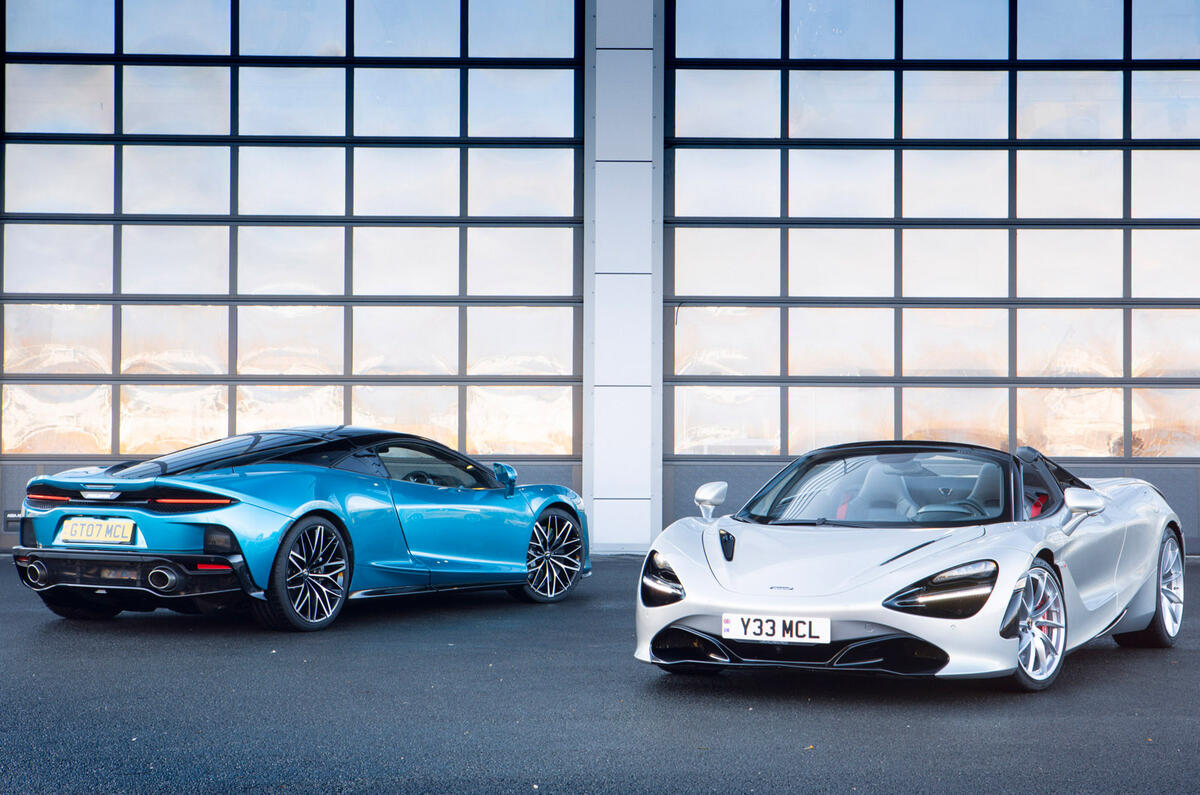 20 McLaren GT 2022 long term review vs 720S static 20 McLaren GT 2022 long term review vs 720S static