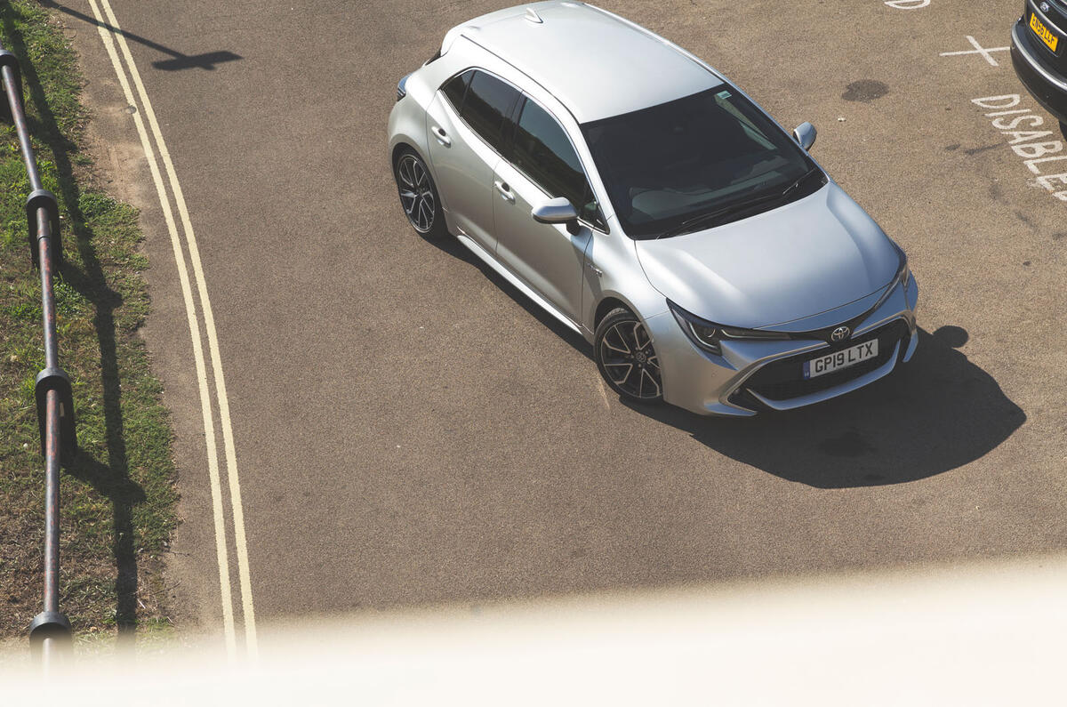 Toyota Corolla 2019 long-term review - static aerial
