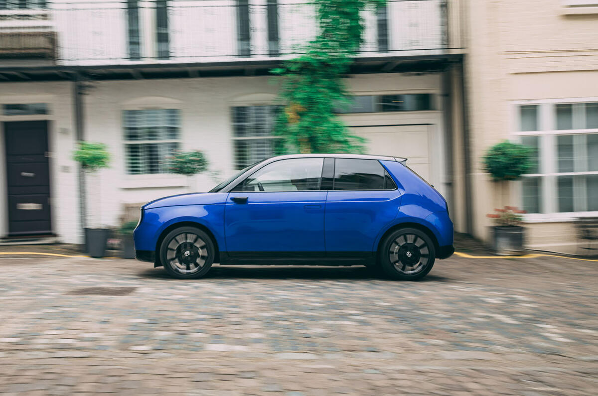 Honda e 2020 long-term review - on the road side Honda e 2020 long-term review - on the road side
