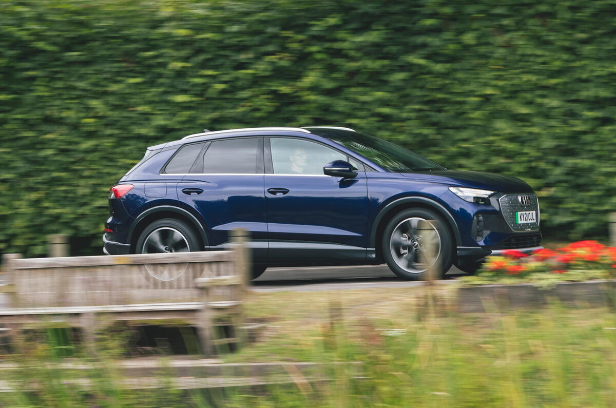 3 Audi Q4 E tron 2021 long term review on road side 3 Audi Q4 E tron 2021 long term review on road side