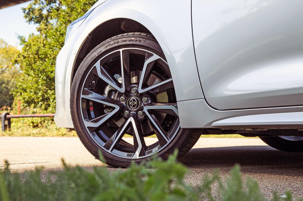 Toyota Corolla 2019 long-term review - alloy wheels