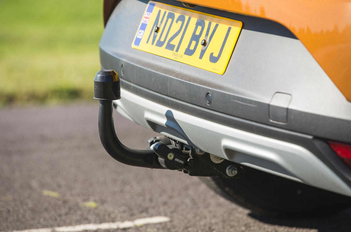 5 Dacia Sandero Stepway 2021 LT towbar