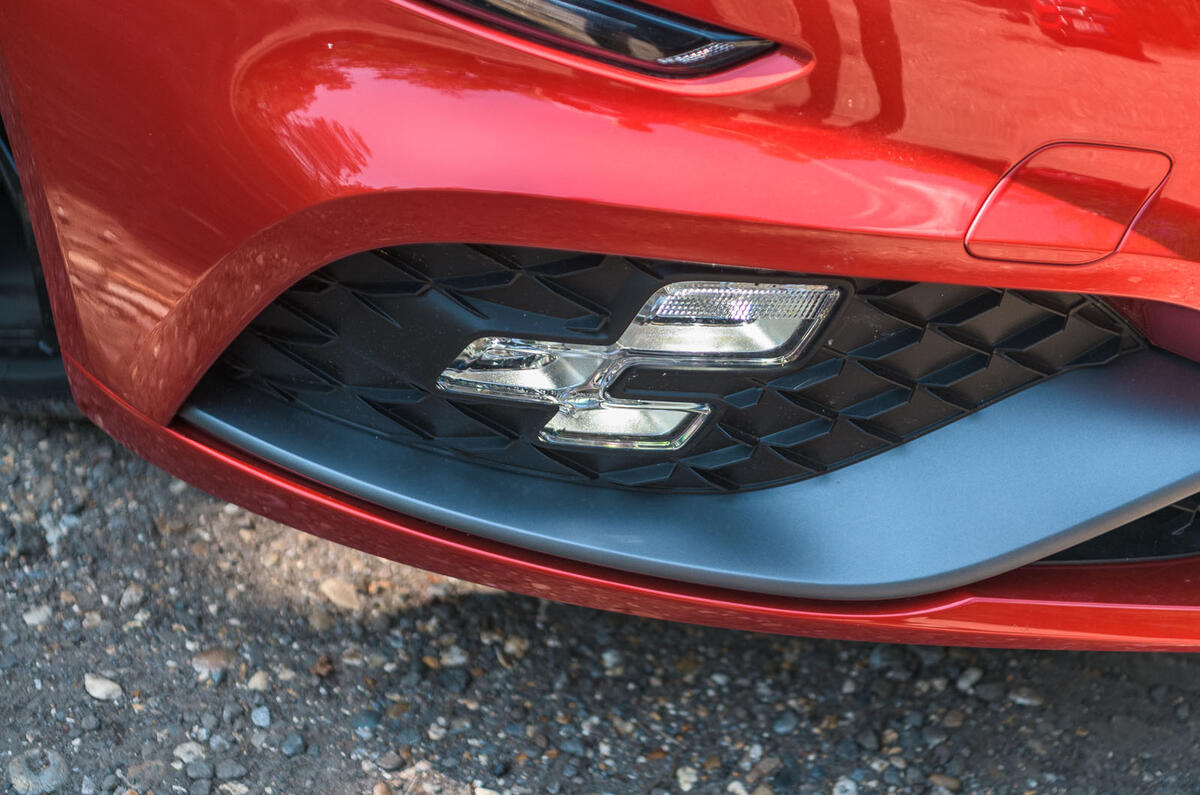 Renault Megane RS 280 2019 long-term review - foglights