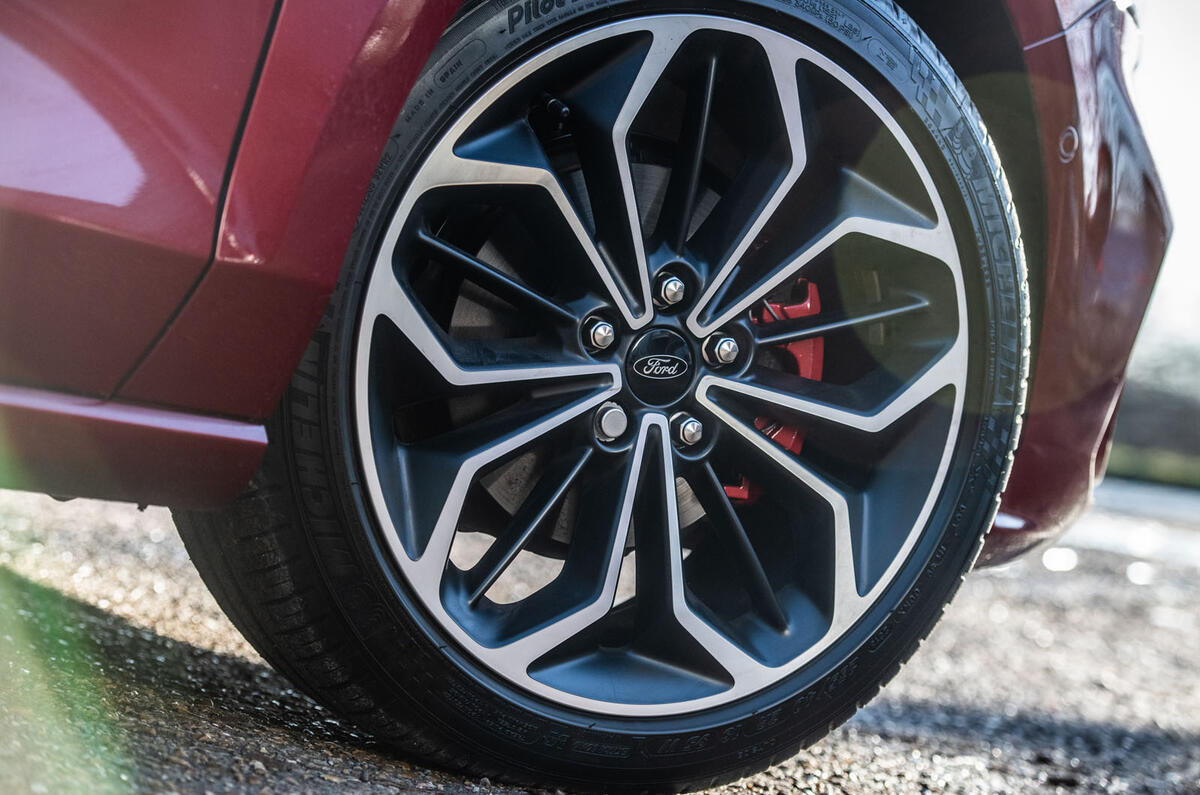 Ford Focus 2019 long-term review - alloy wheels