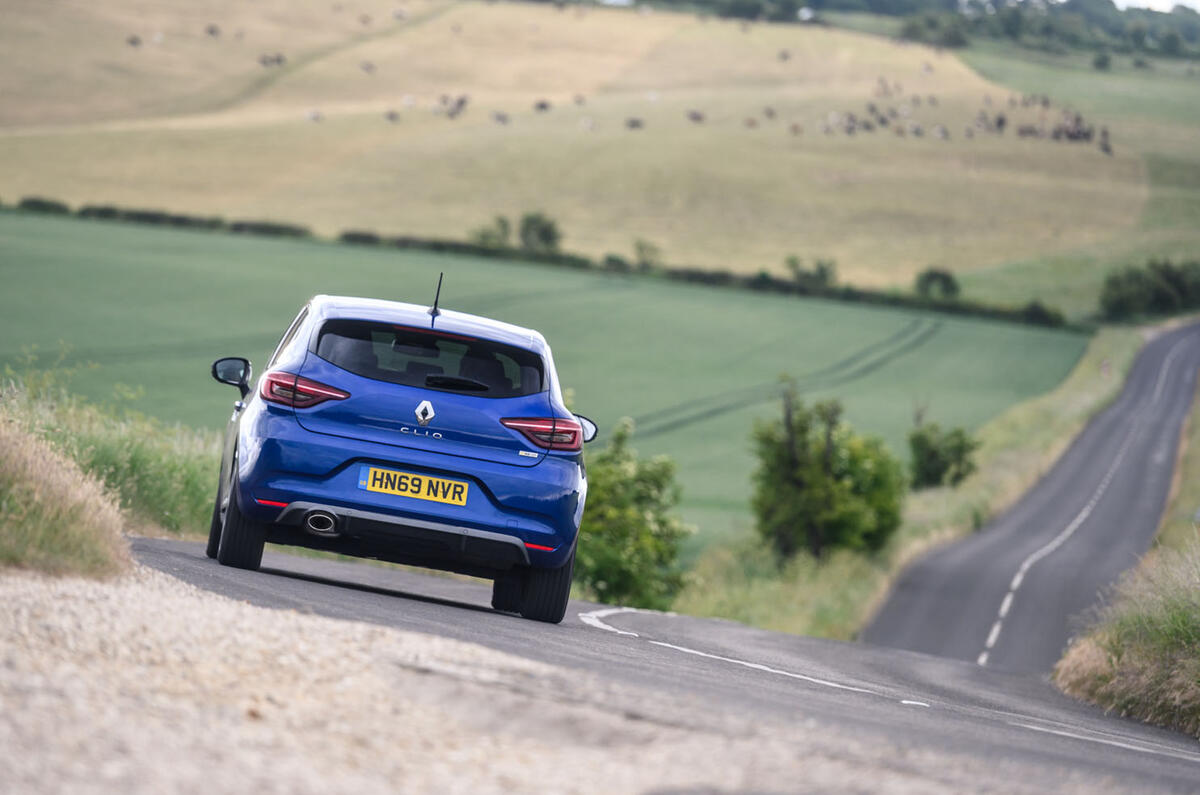 2020 Renault Clio TCe 130 R.S Line - rear 2020 Renault Clio TCe 130 R.S Line - rear