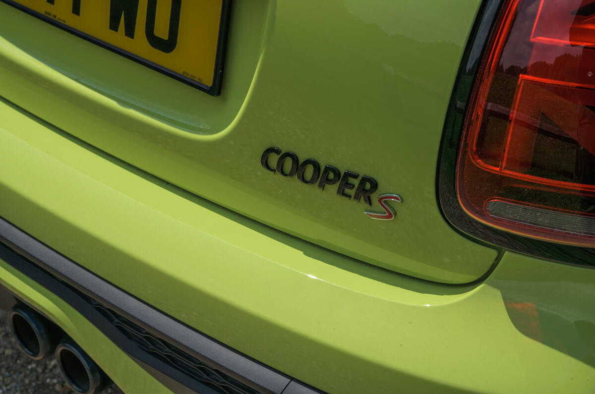 8 Mini Convertible 2021 long term rear badge 8 Mini Convertible 2021 long term rear badge