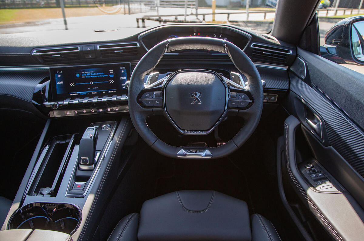 Peugeot 508 2019 long-term review - dashboard