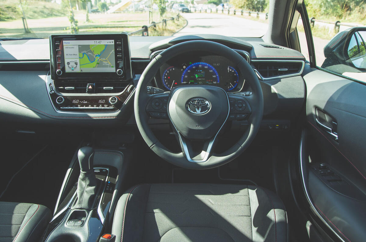 Toyota Corolla 2019 long-term review - cabin