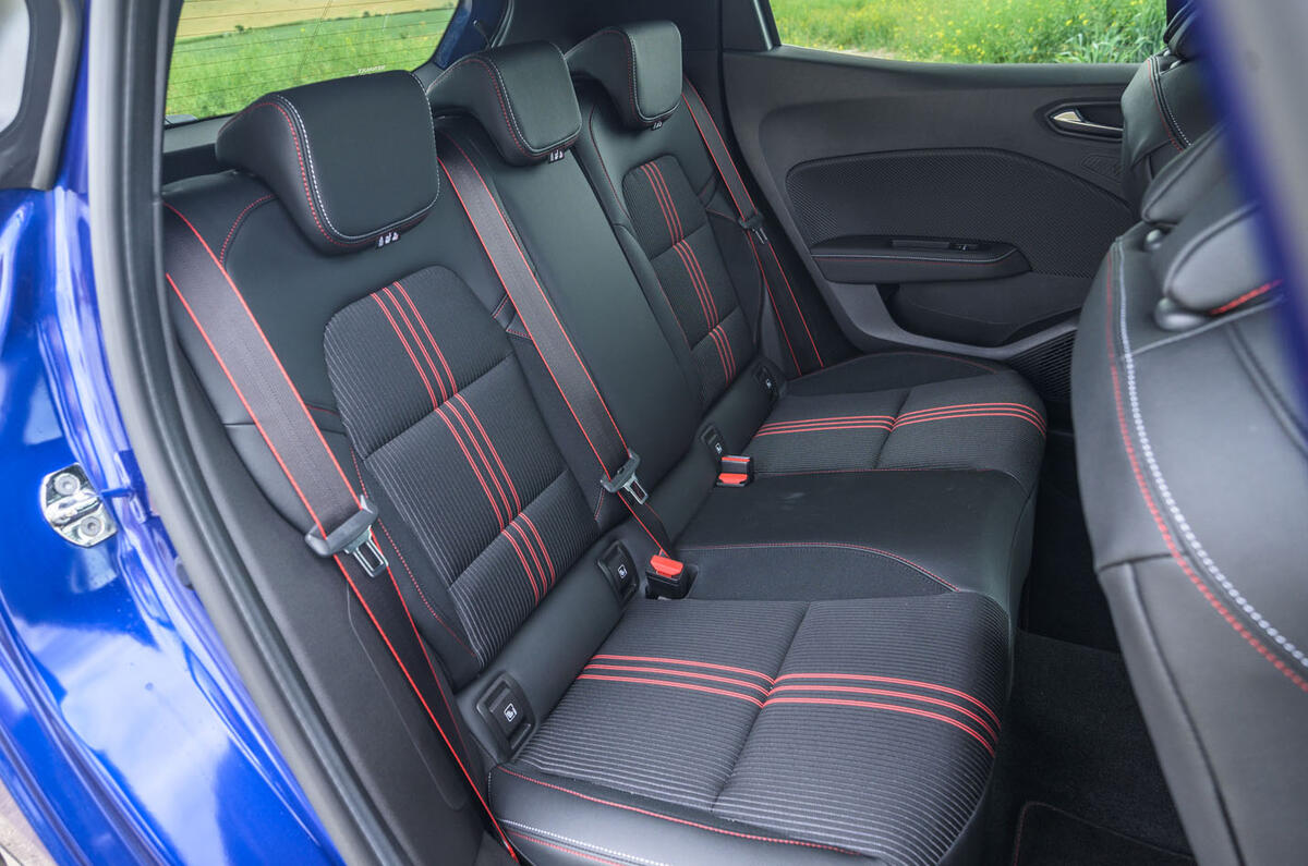 2020 Renault Clio TCe 130 R.S Line - interior 2020 Renault Clio TCe 130 R.S Line - interior