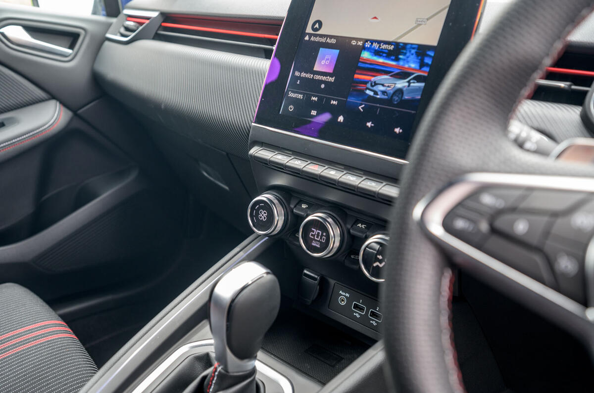 2020 Renault Clio TCe 130 R.S Line - interior 2020 Renault Clio TCe 130 R.S Line - interior