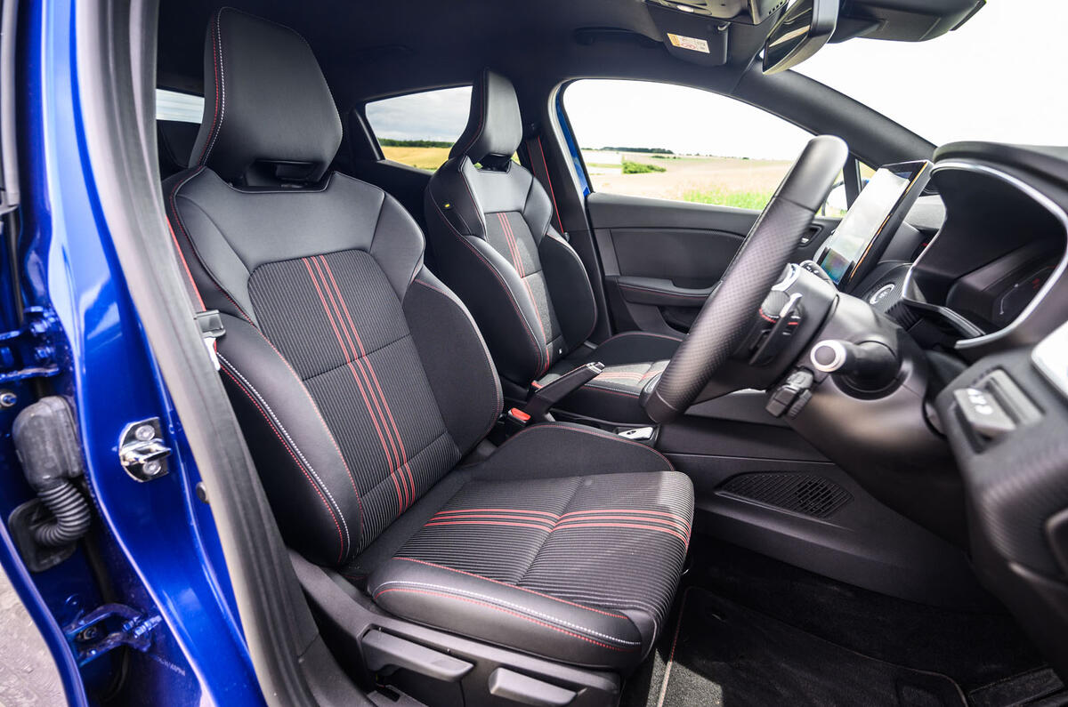 2020 Renault Clio TCe 130 R.S Line - interior 2020 Renault Clio TCe 130 R.S Line - interior