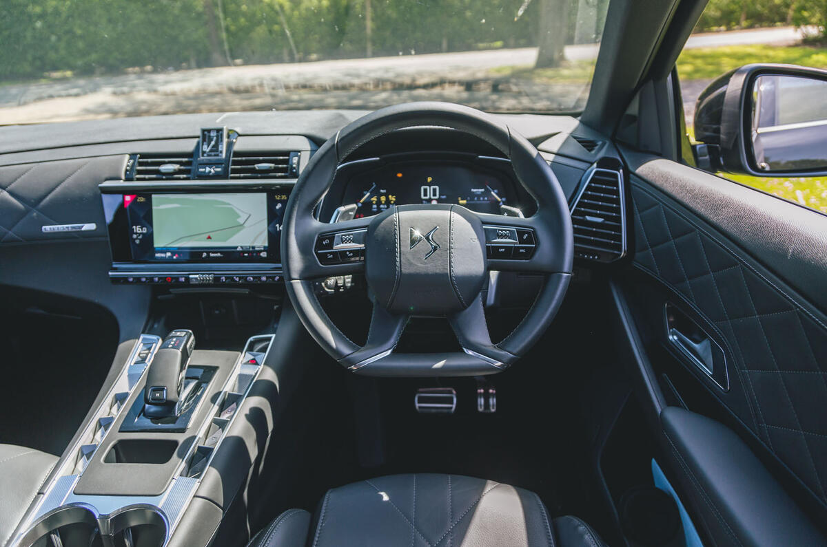 DS 7 Crossback 2019 long-term review - dashboard
