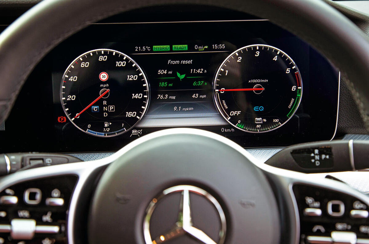 Mercedes E300de 2019 long-term review - instruments