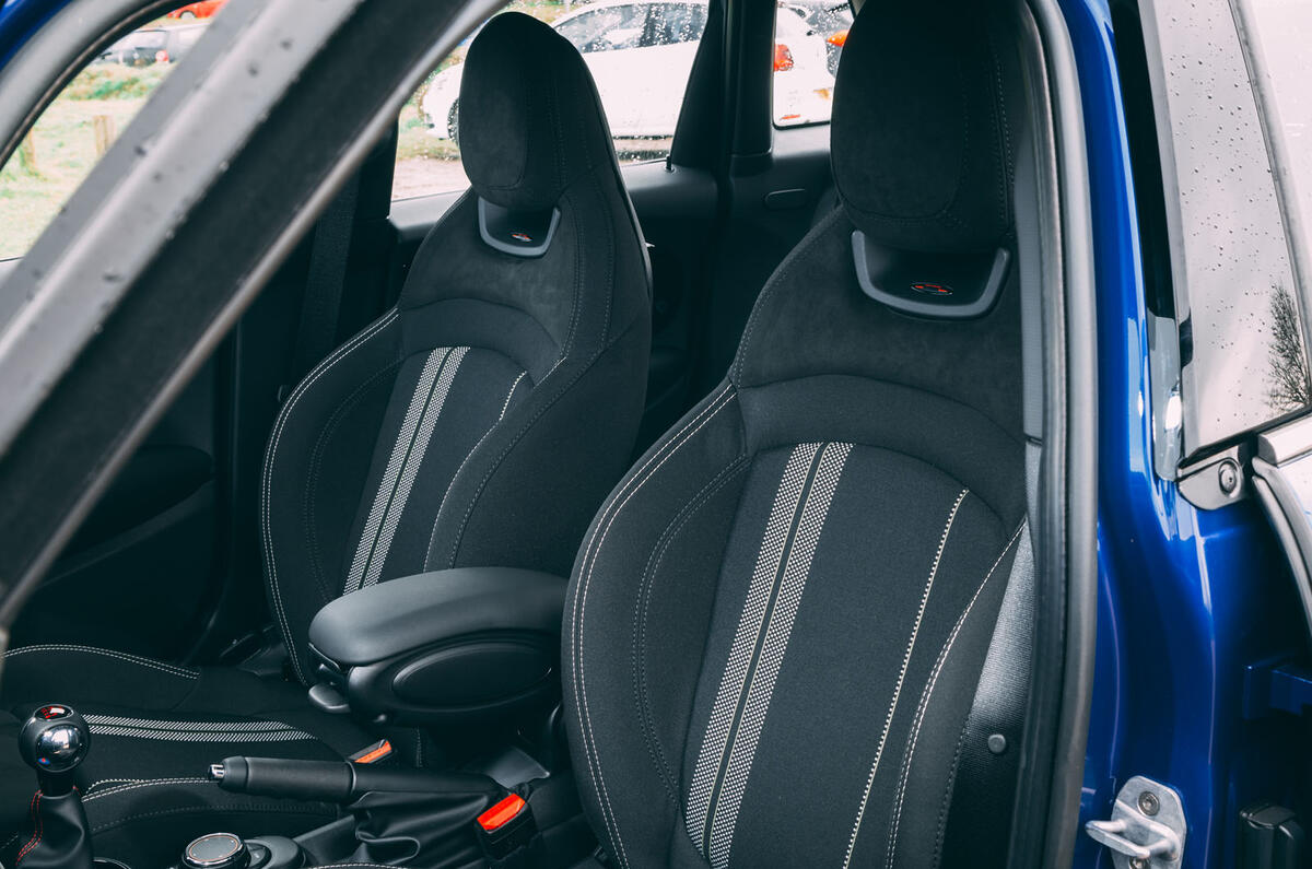 Mini 5-door Cooper S 2019 long-term review - front seats