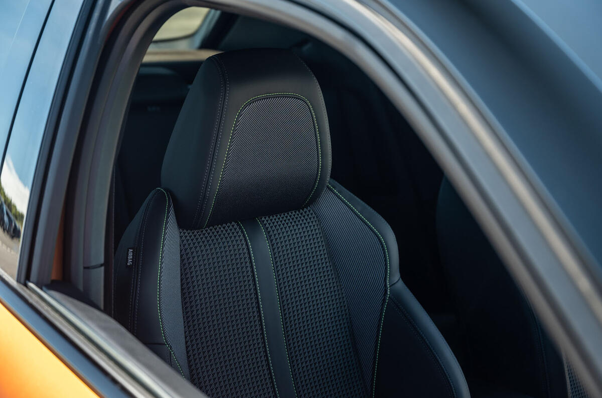 Peugeot 2008 2020 long-term review - front seats Peugeot 2008 2020 long-term review - front seats
