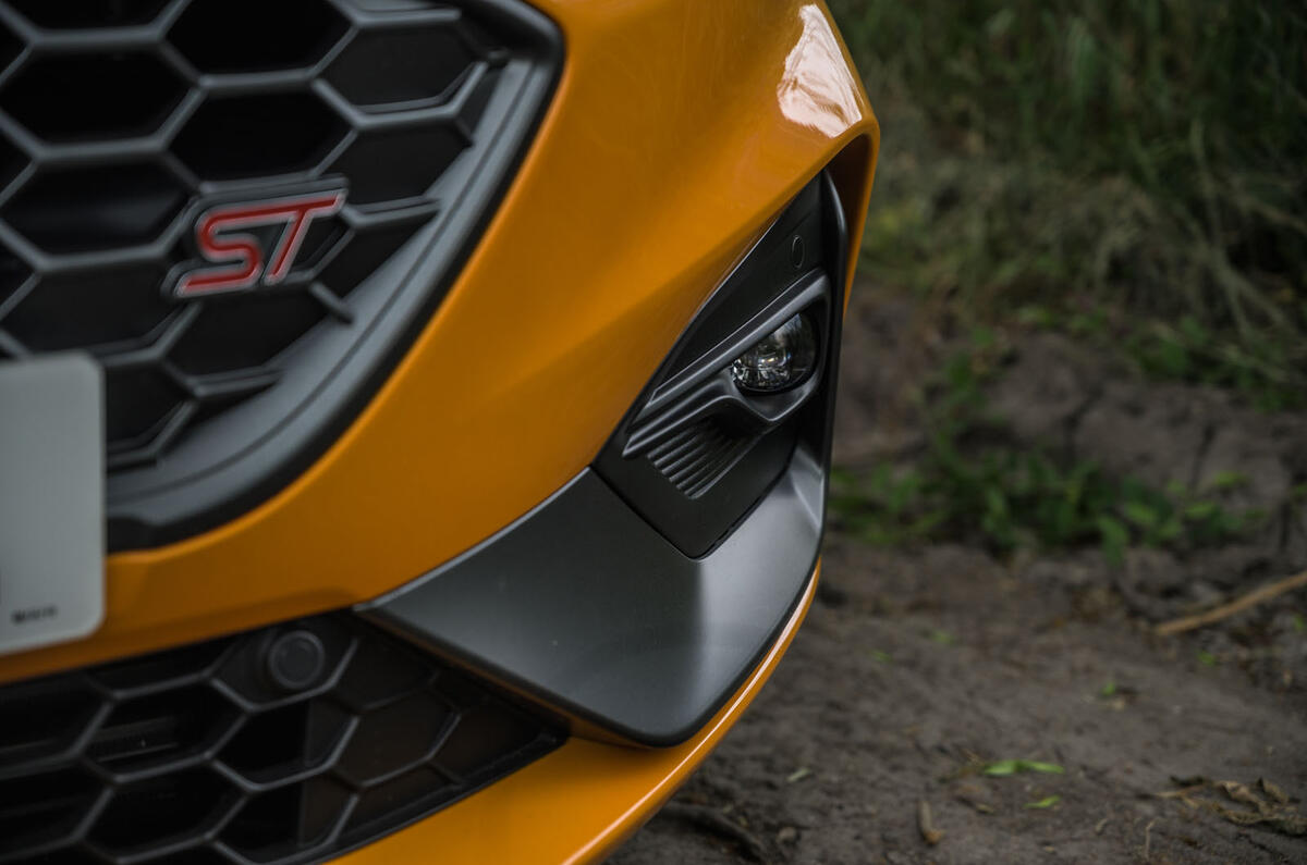 Ford Focus ST 2020 long-term review - foglights Ford Focus ST 2020 long-term review - foglights
