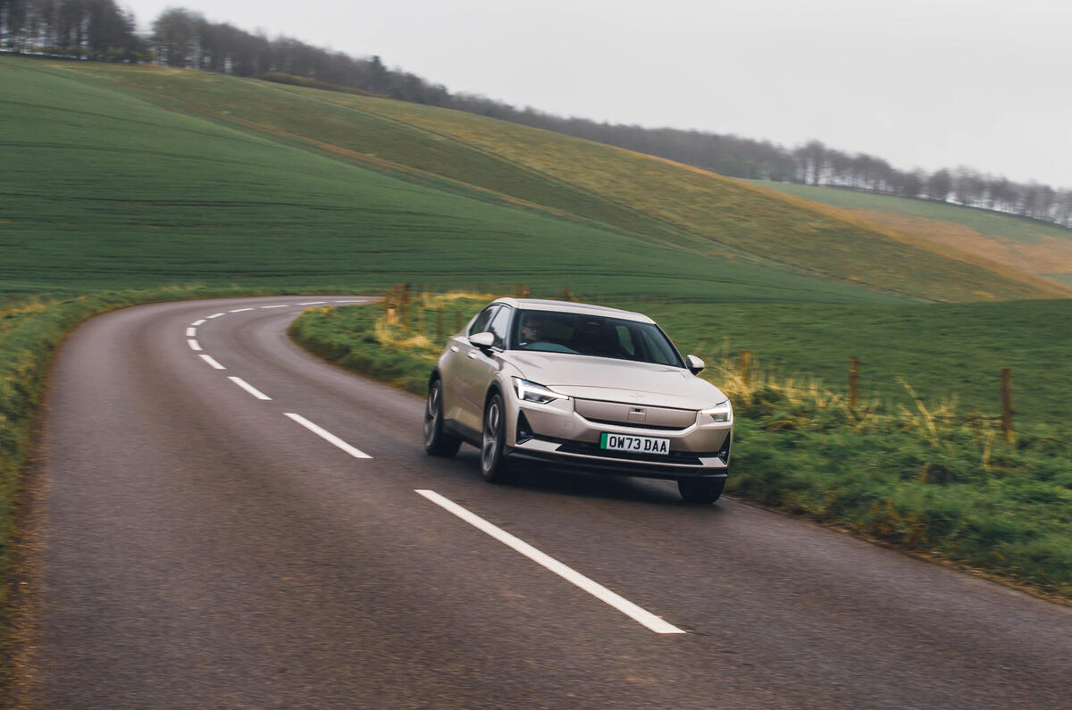 vPolestar 2 distance driving shot  vPolestar 2 distance driving shot