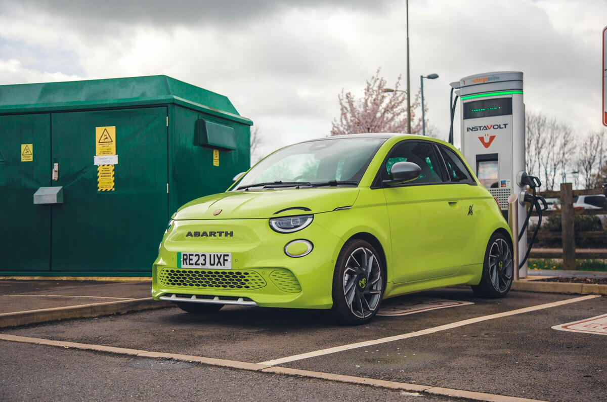 abarth 500e parked abarth 500e parked