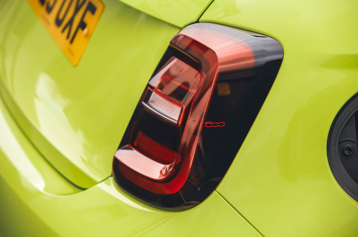 abarth 500e rear light abarth 500e rear light