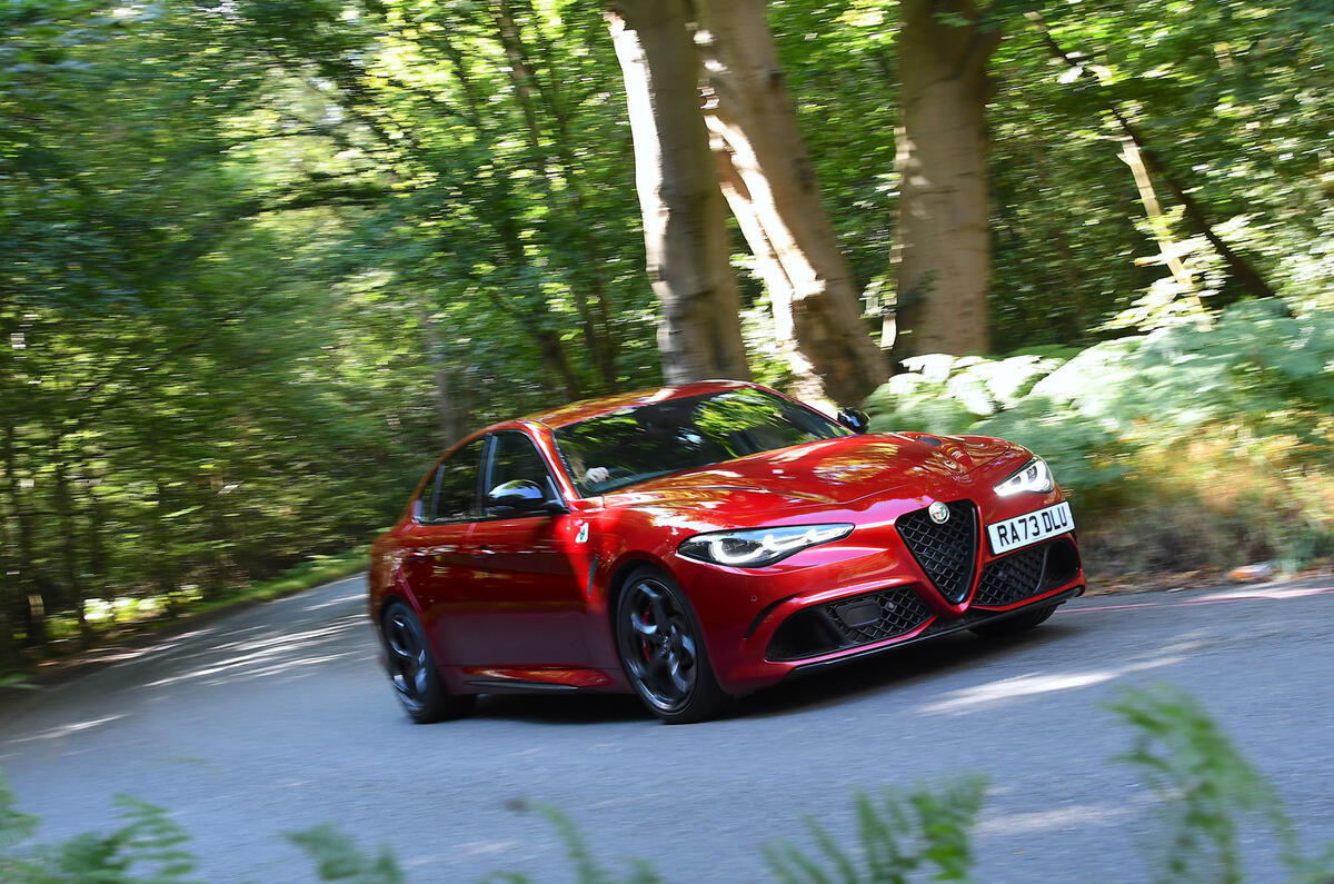 Alfa Romeo Giulia hard cornering Alfa Romeo Giulia hard cornering