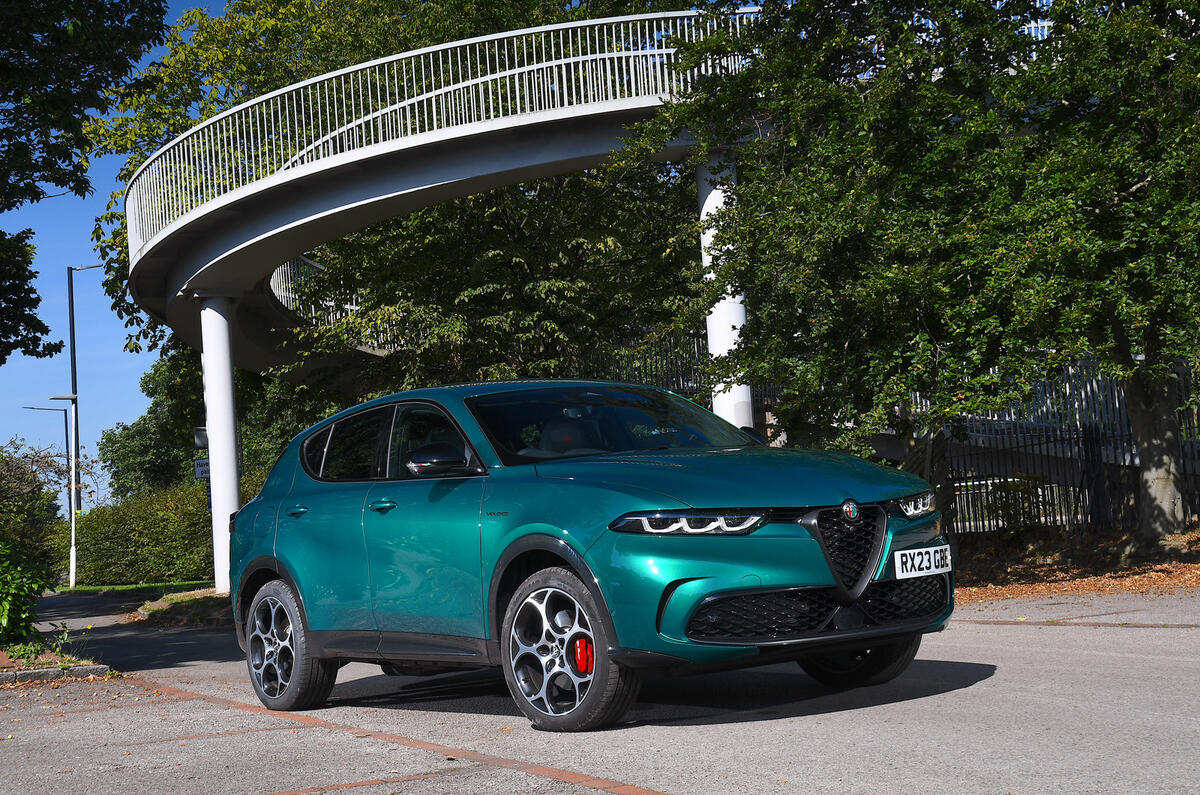 Alfa Romeo Tonale front static Alfa Romeo Tonale front static