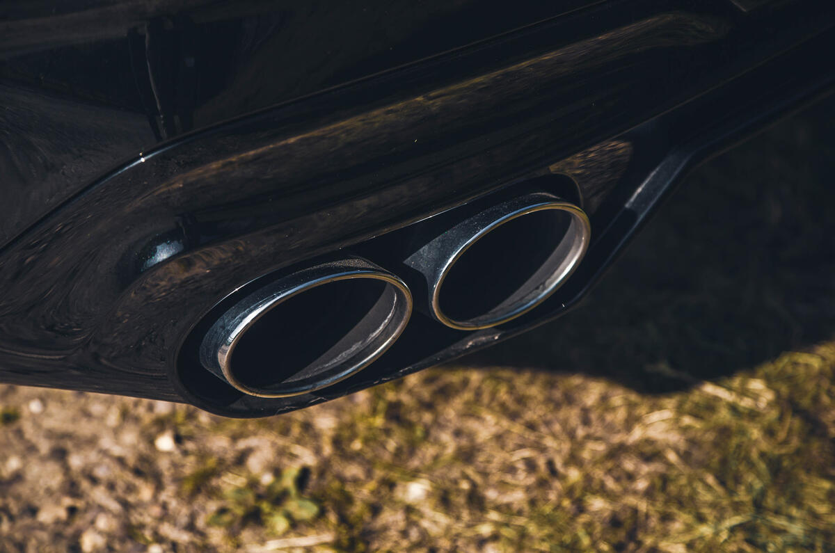 Alpina D3 S exhaust Alpina D3 S exhaust