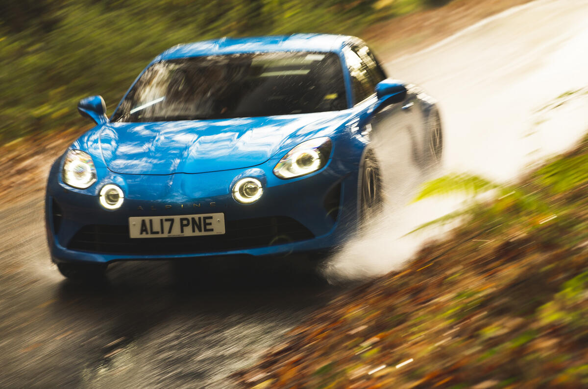 Alpine A110 dynamic wet roads Alpine A110 dynamic wet roads